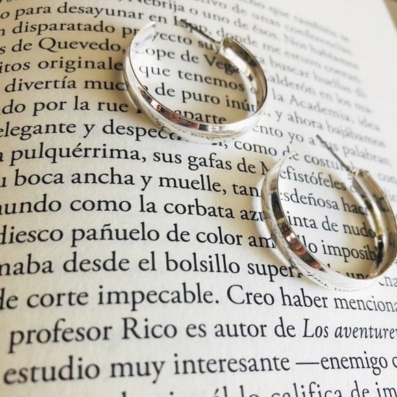 ALQUIMIA Jewelry - 3/35 BUNDLE WHITE GOLD OPEN MEDIUM HOOPS